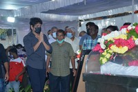 Nagarjuna Pays Condolences to Sirivennela Seetharama Sastry